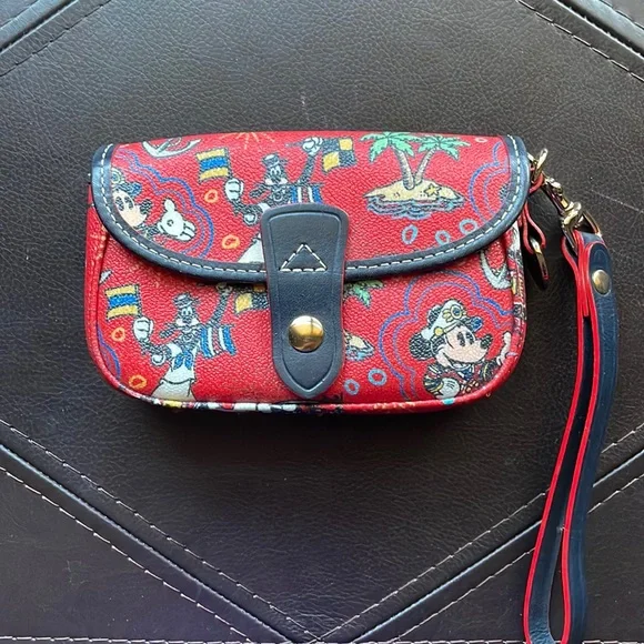 NWOT Disney Cruiseline Dinner and Bourke wristlet - Picture 1 of 5